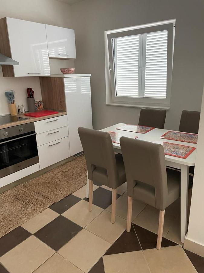 Cittanova Boutique Apartment Con Piscina Novigrad  Luaran gambar