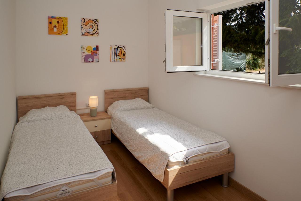 Cittanova Boutique Apartment Con Piscina Novigrad  Luaran gambar